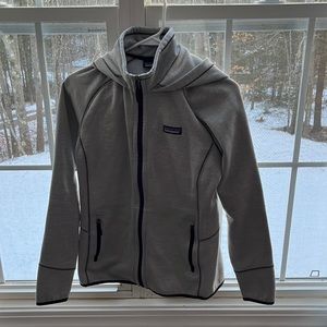 Patagonia gray tech fleece zip up hooded jacket